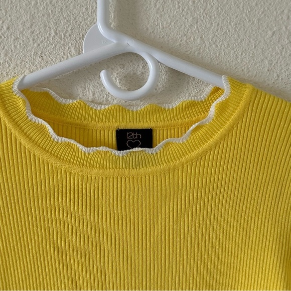 12th Heart Women’s Ribbed Top Sz Large Yellow Scallop Trimmings Coquette Cutesy - Picture 4 of 14